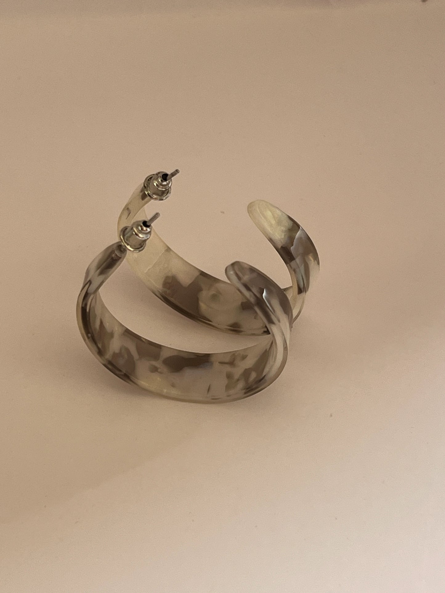 Marble black hoops