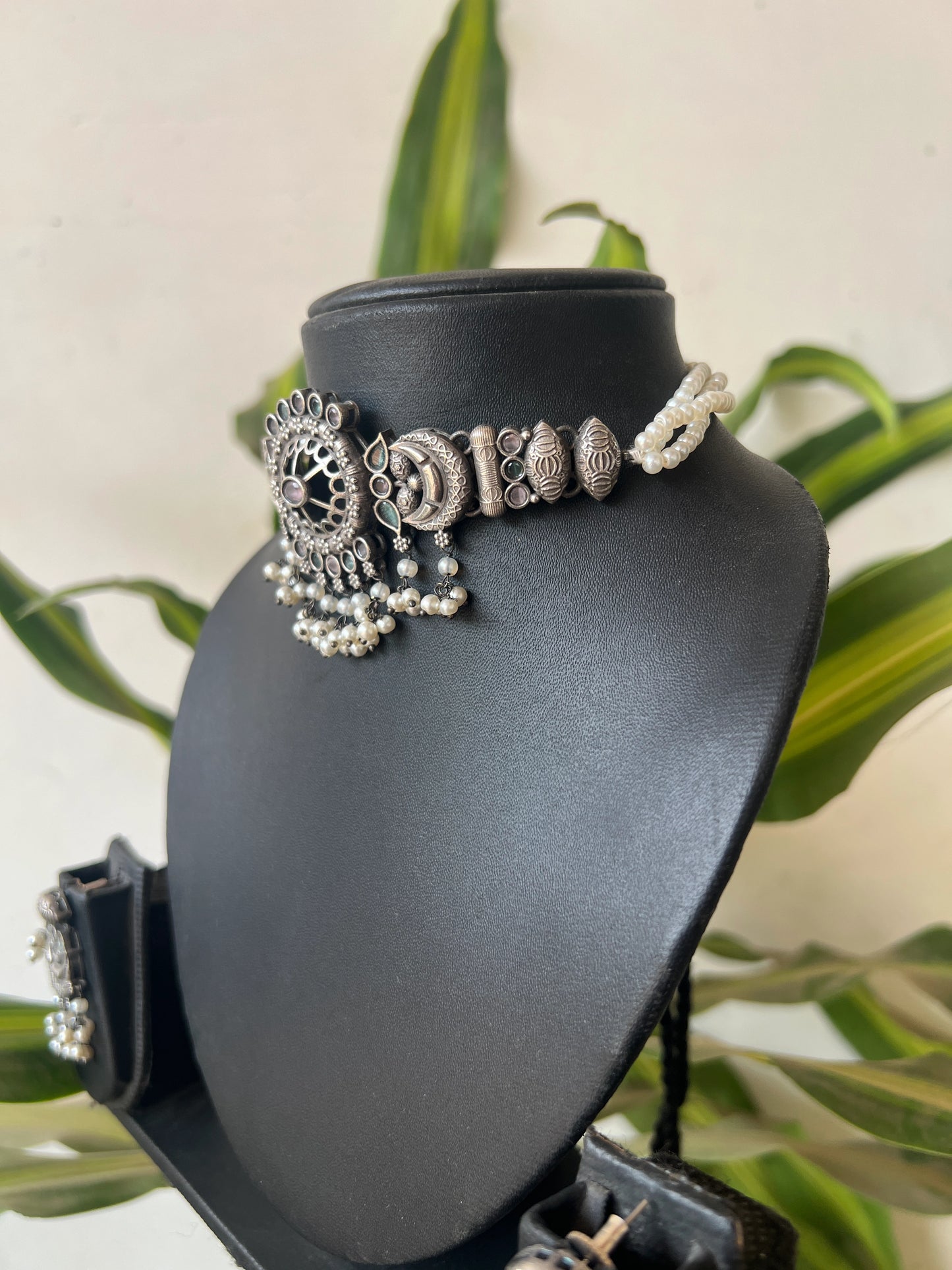 Oxidised choker set