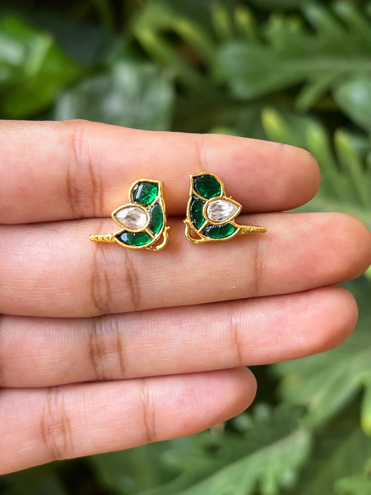 bird studs (white,green)