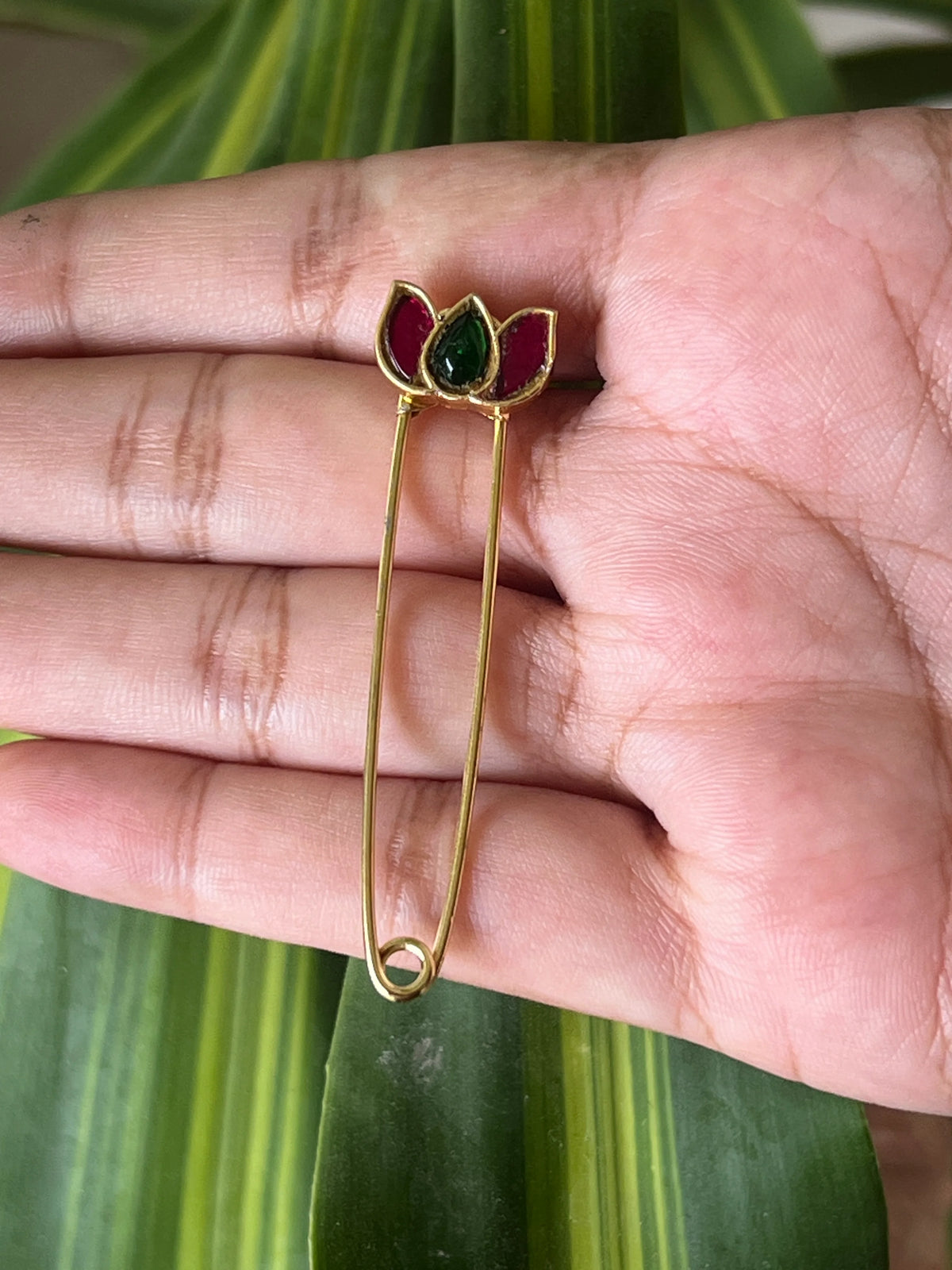 saree pins