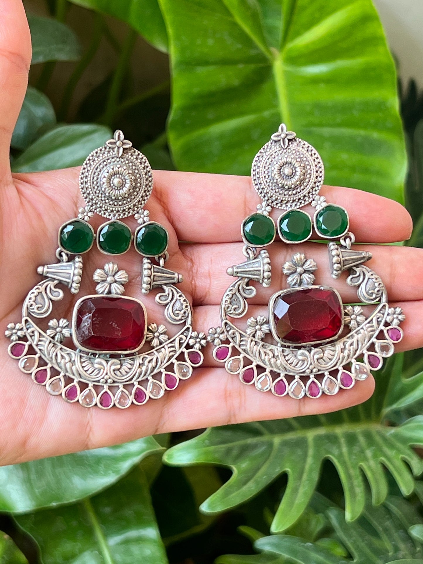 Multi stone chandbalis
