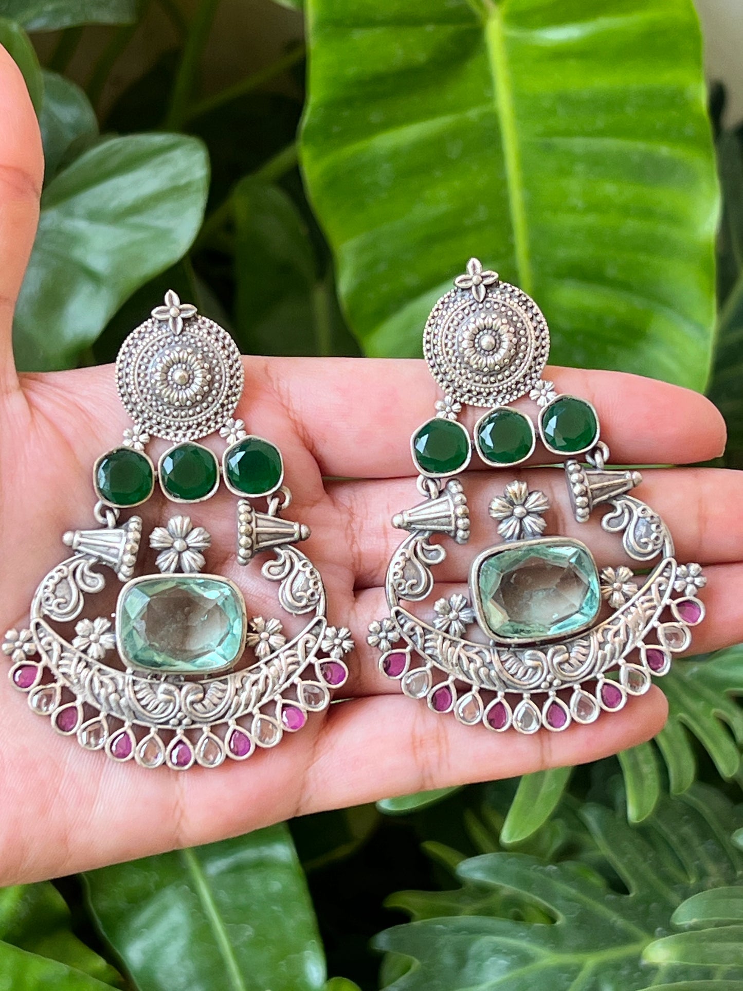 Multi stone chandbalis