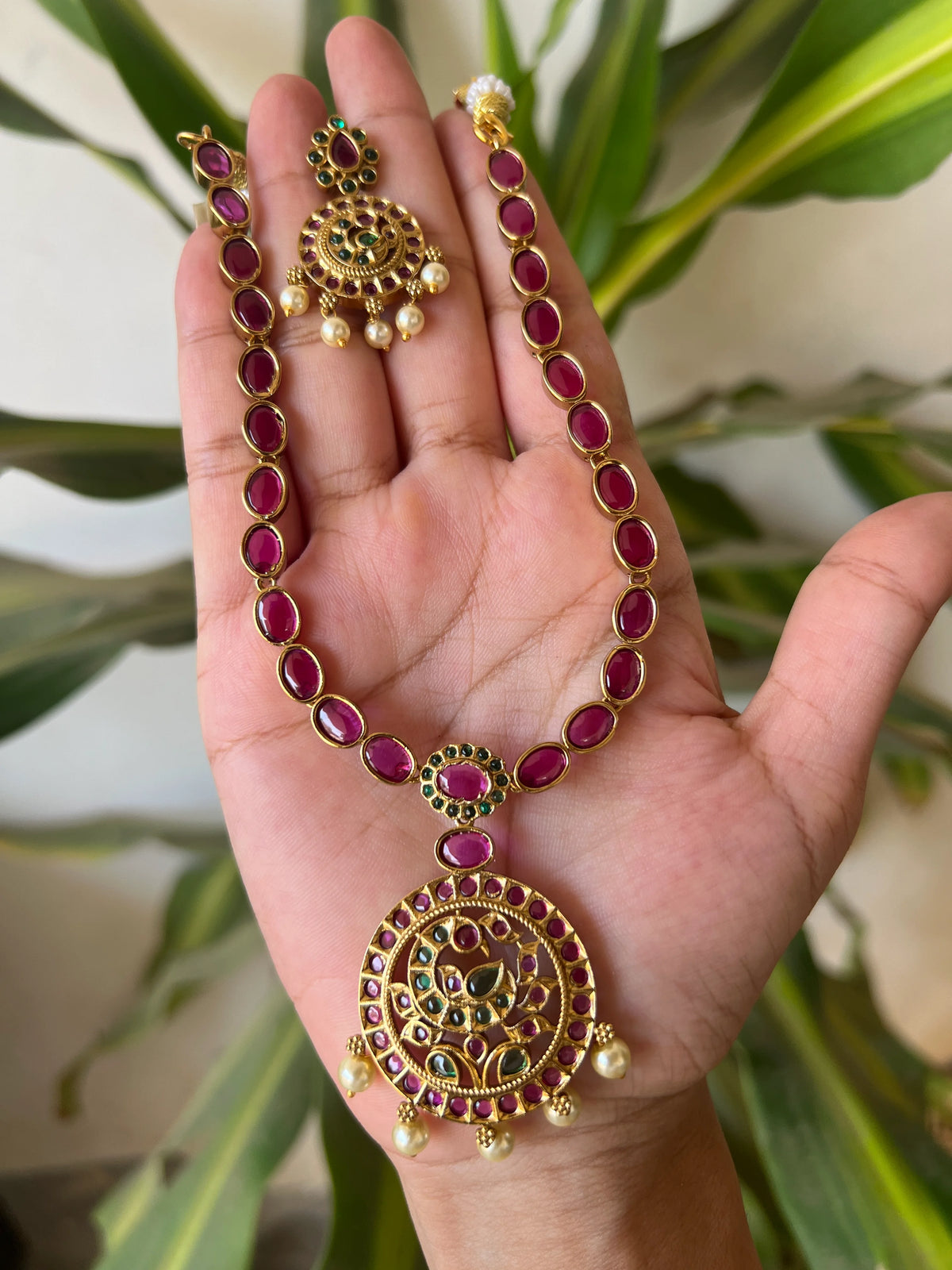 Gold Polish necklace