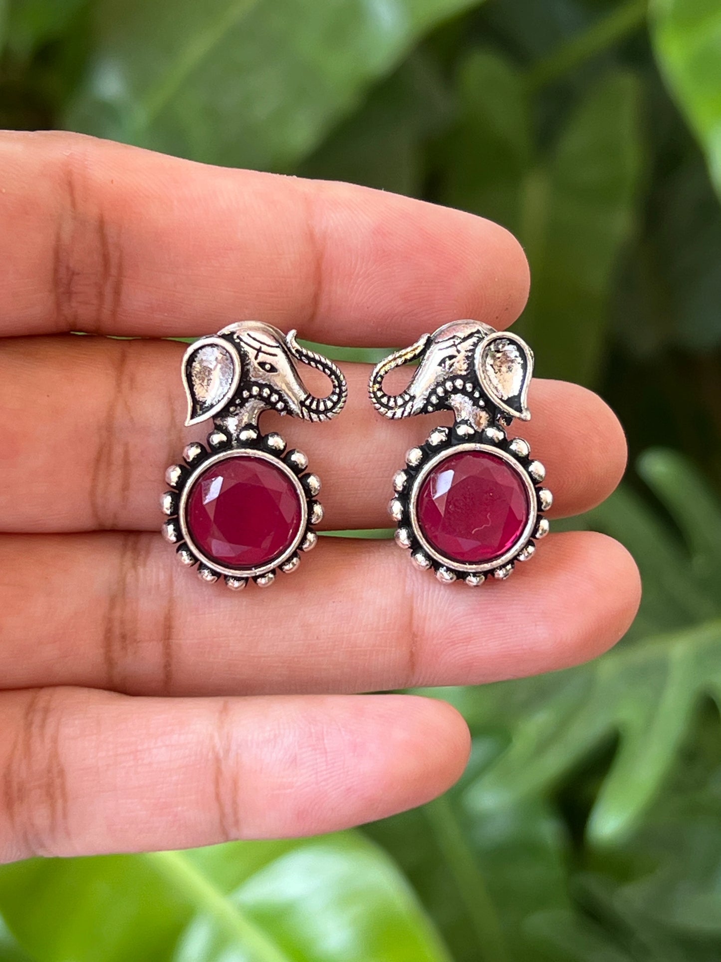 Elephant top studs