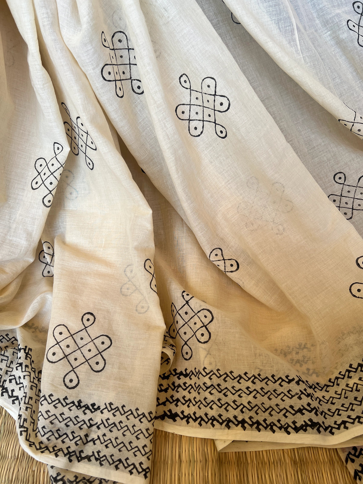Muggu saree (cream and black)
