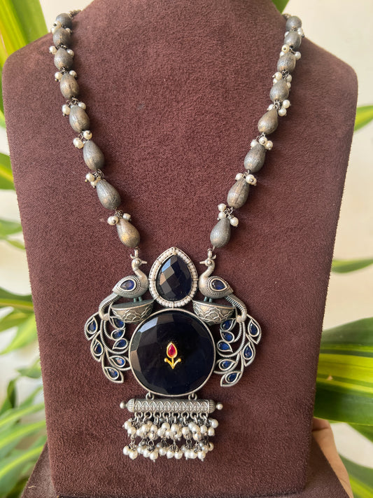 Dual tone necklace set