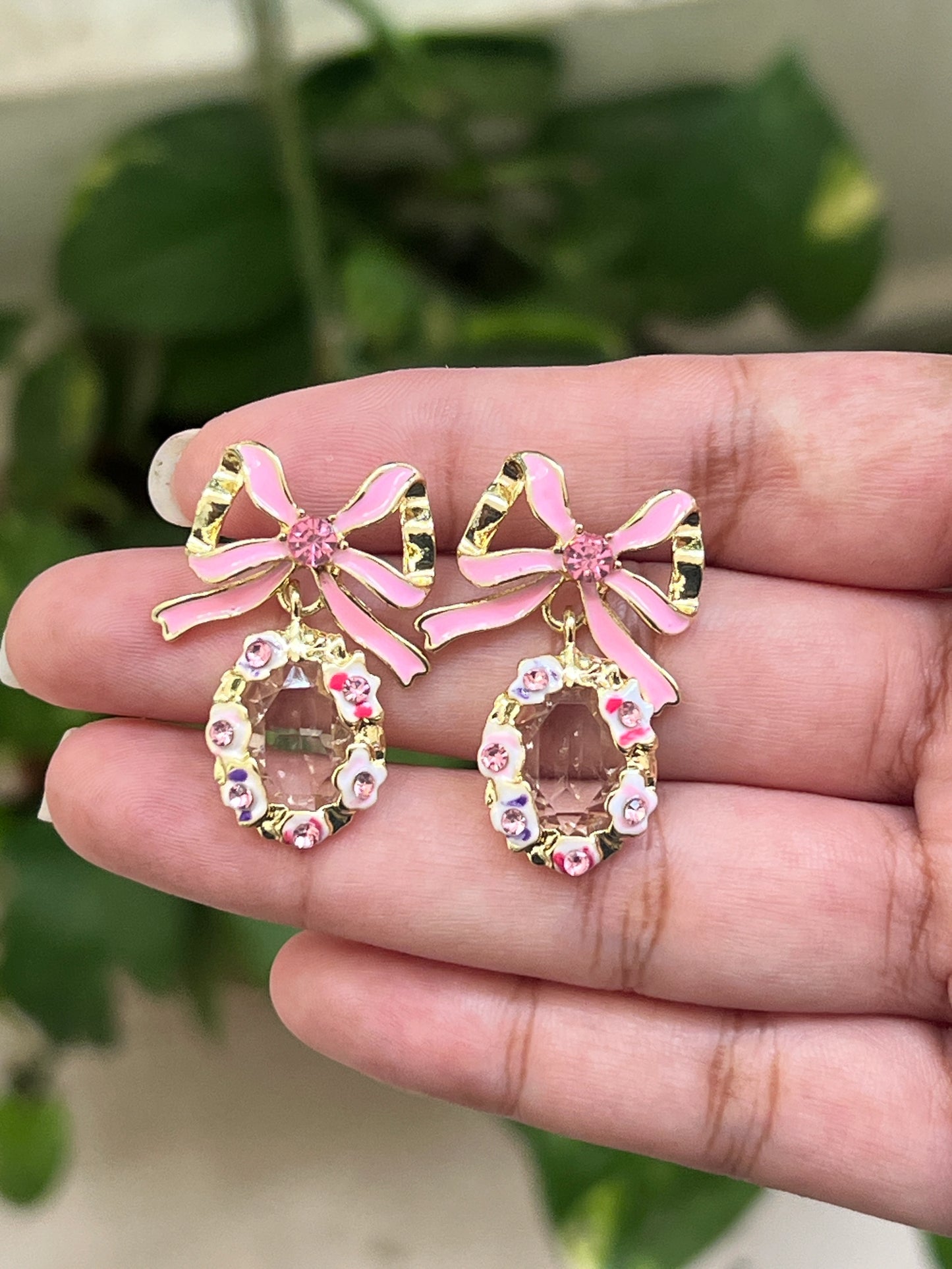 Bow earrings