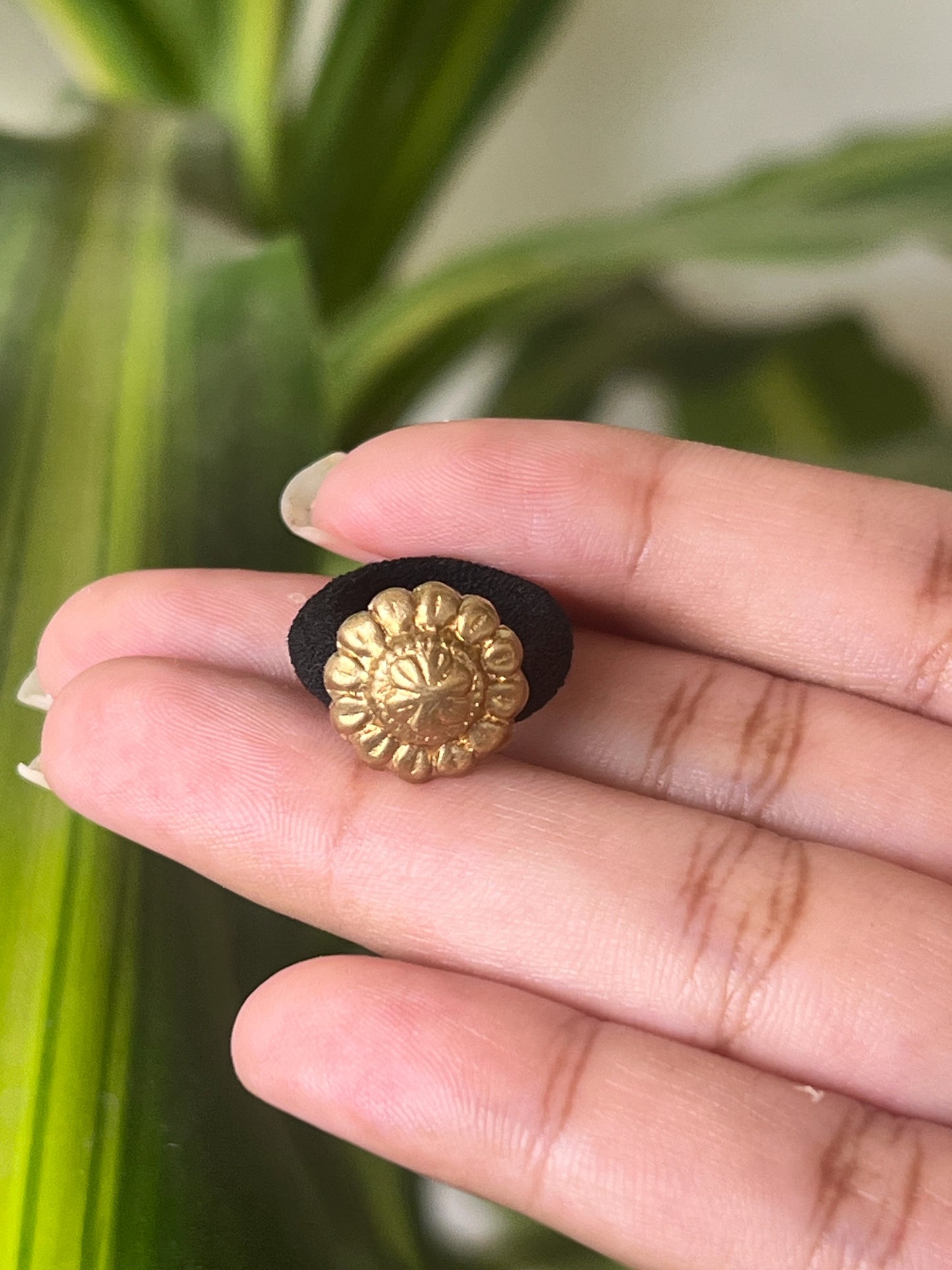 Brass flower hair band