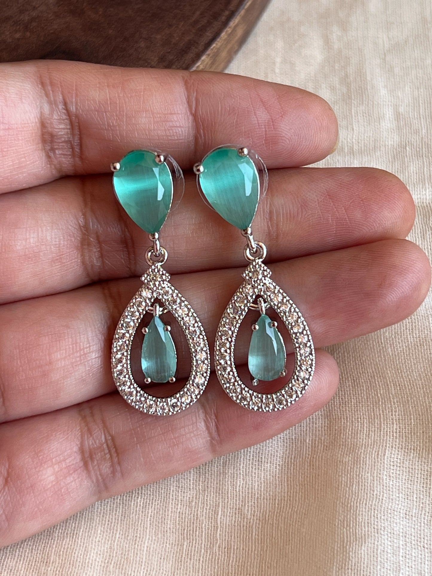Mint stone earrings