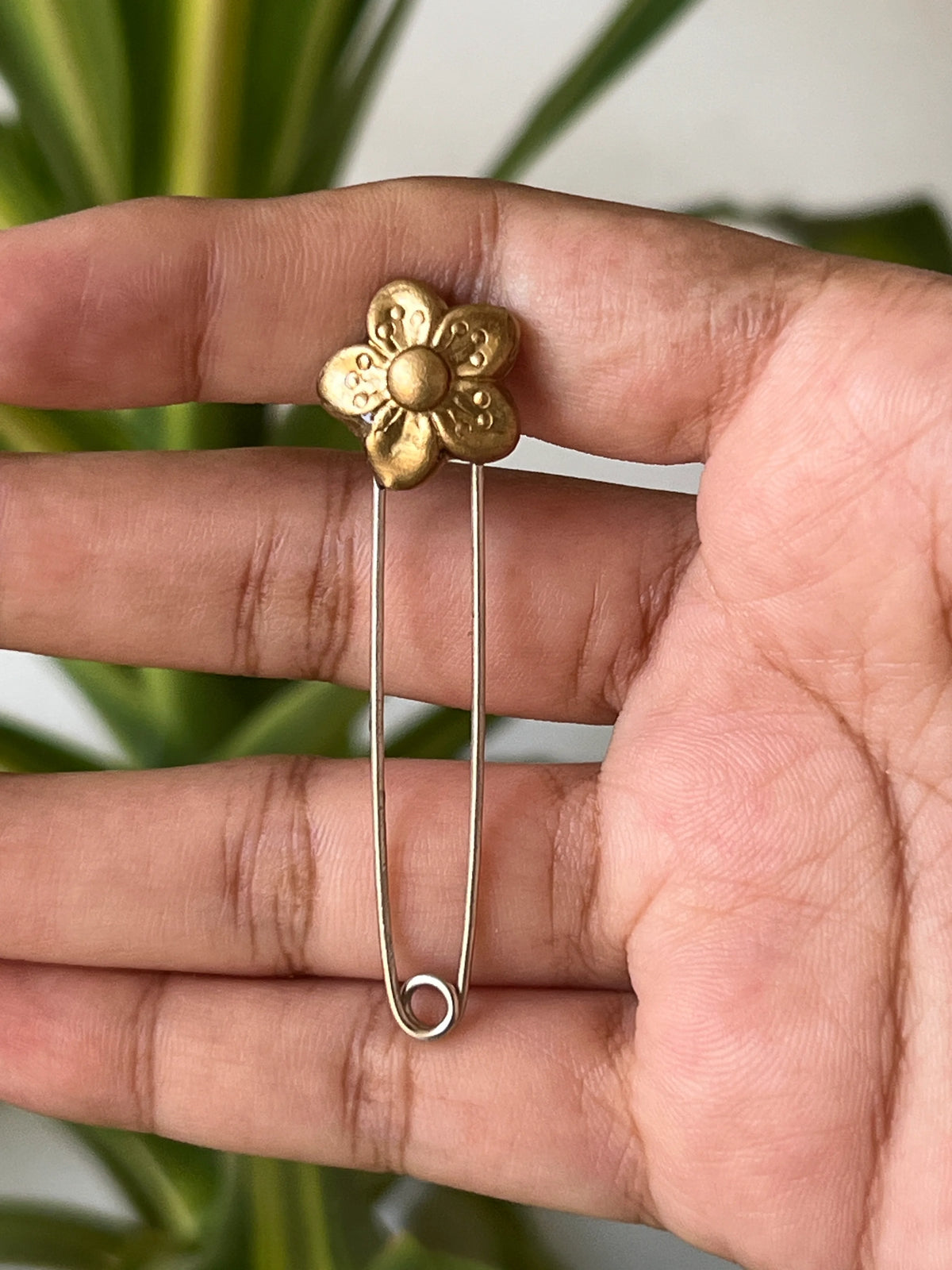 saree pins dual tone