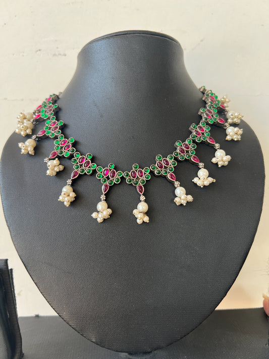 Oxidised multi stones set