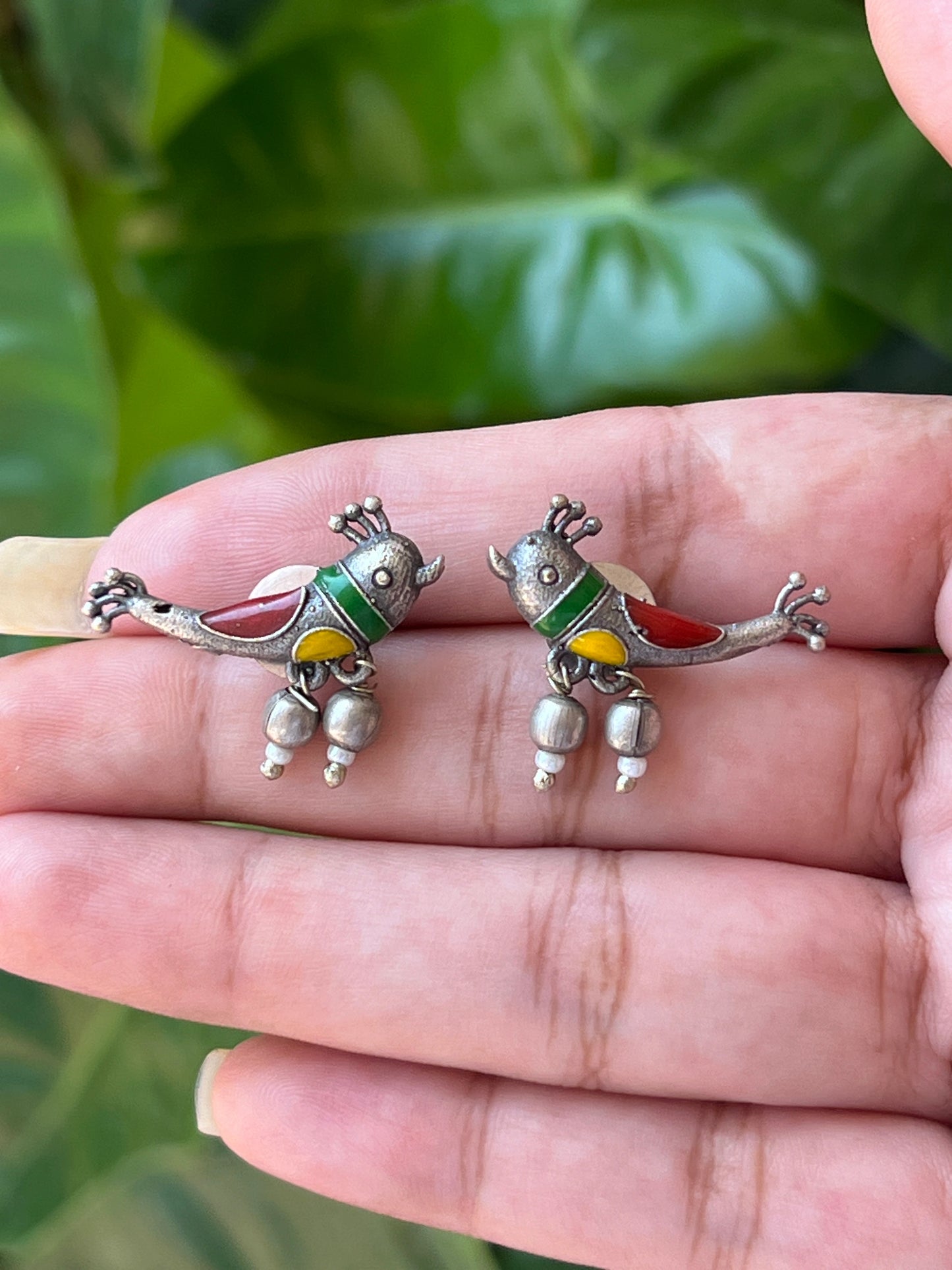 oxidised parrot studs