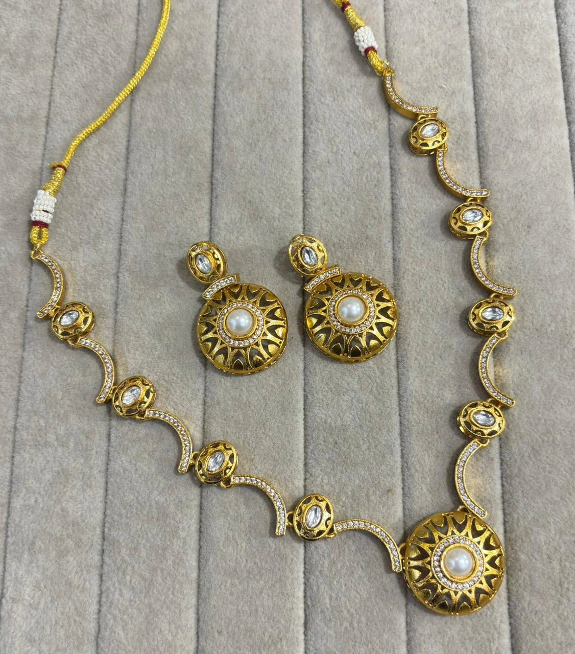 Fancy necklace set
