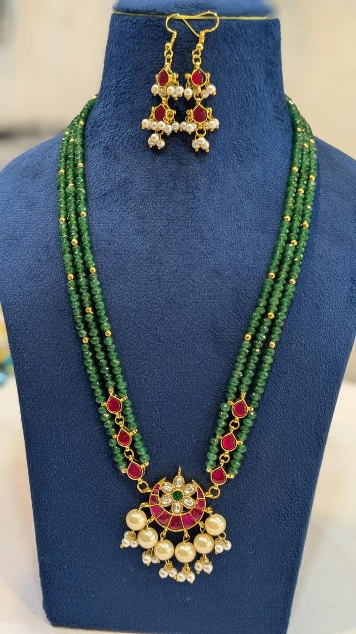 Onyx beads with kundhan necklace