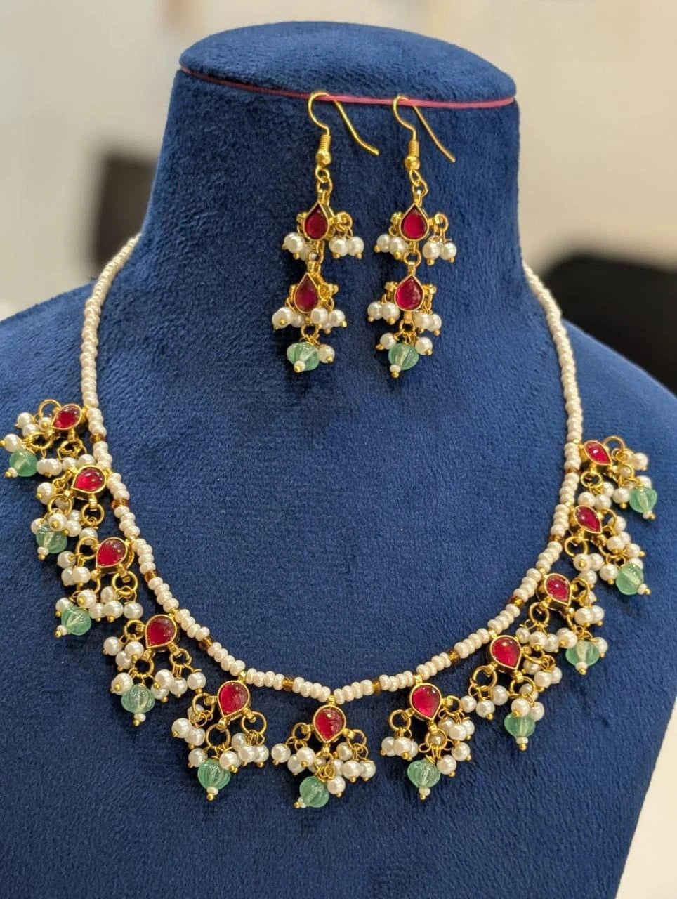 Kundhan necklace