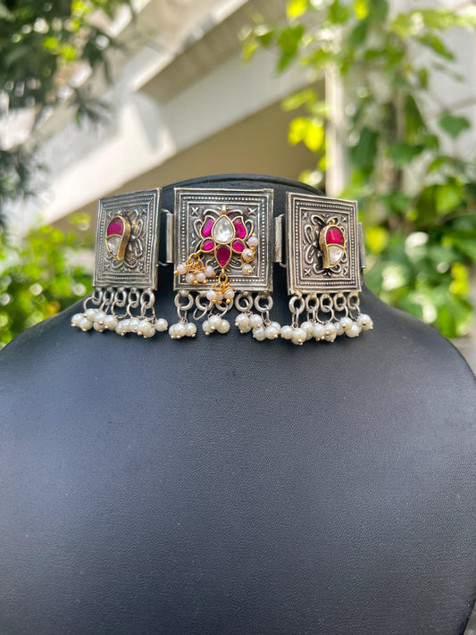 Dual tone necklace