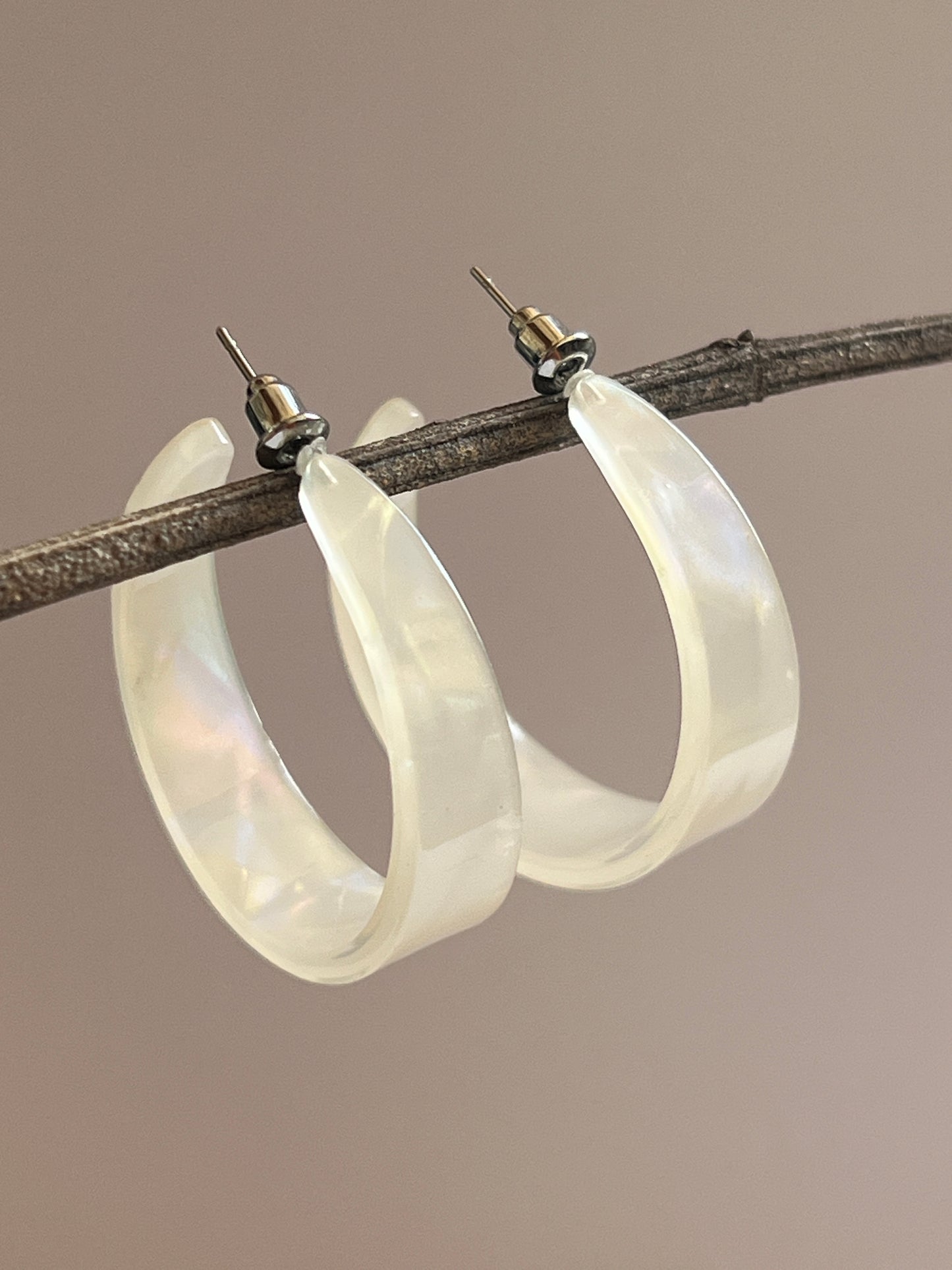 Marble white hoops