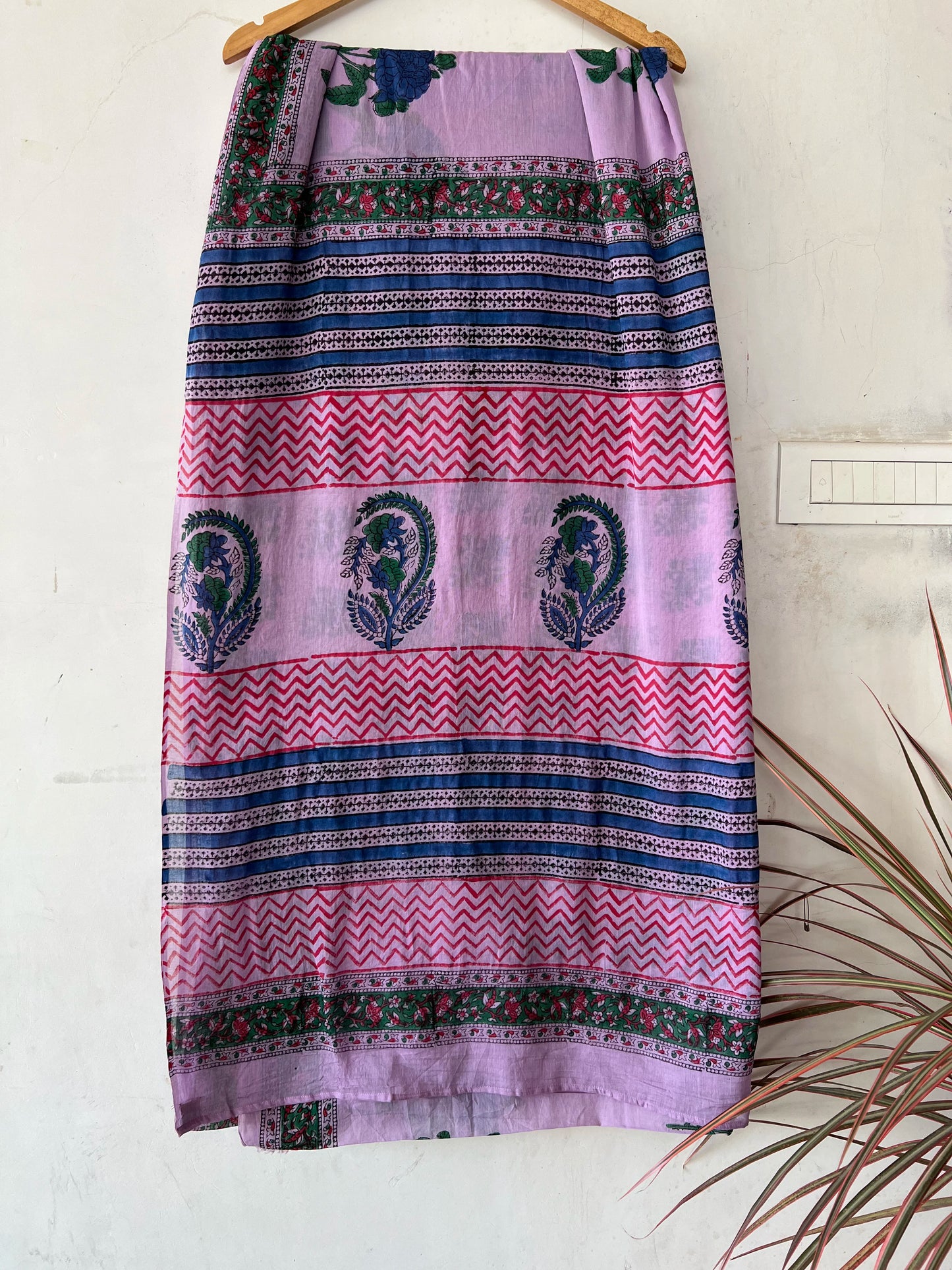 Lavender handblock print mul cotton saree with blouse