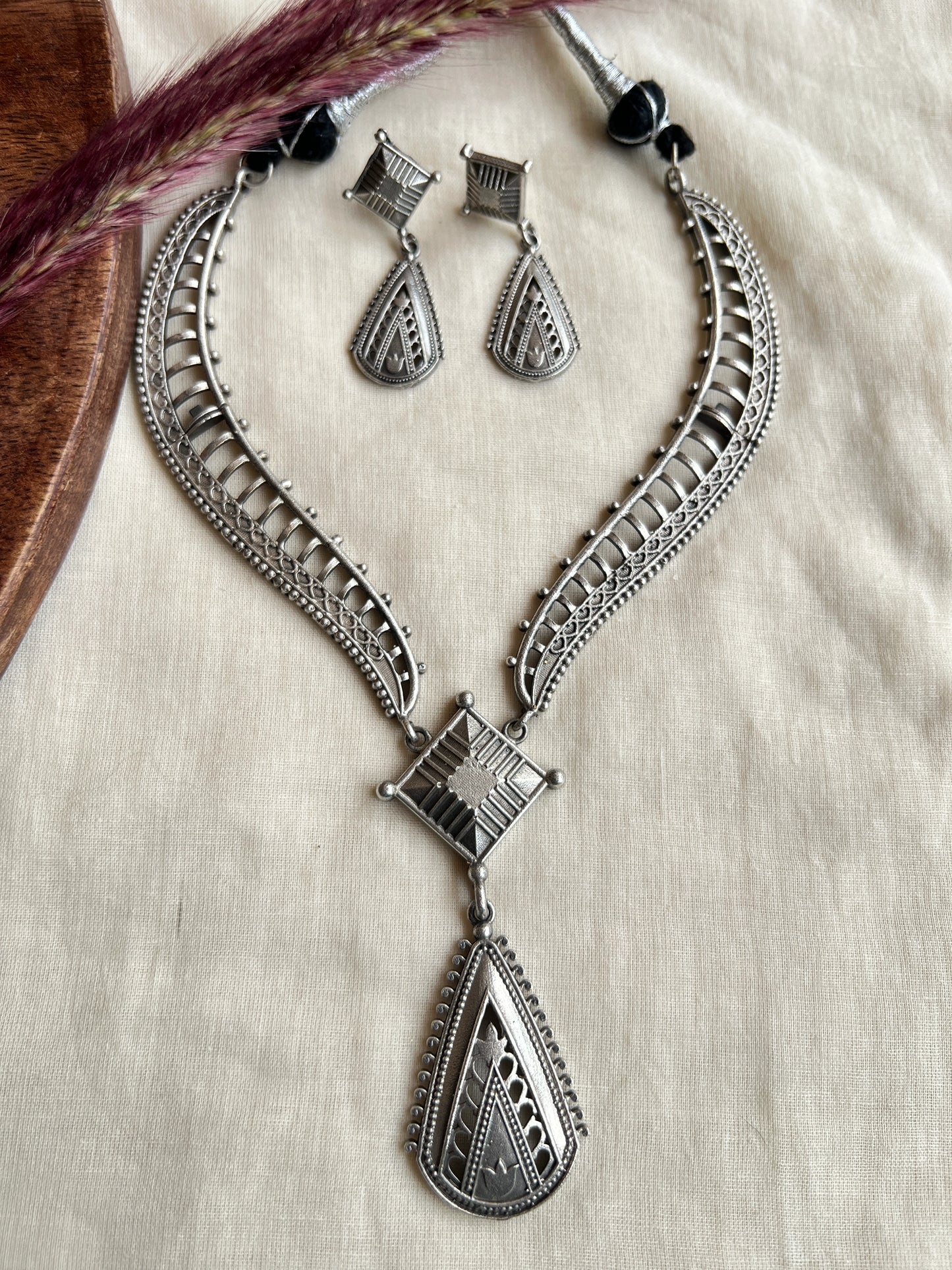 Oxidised semi hasli set