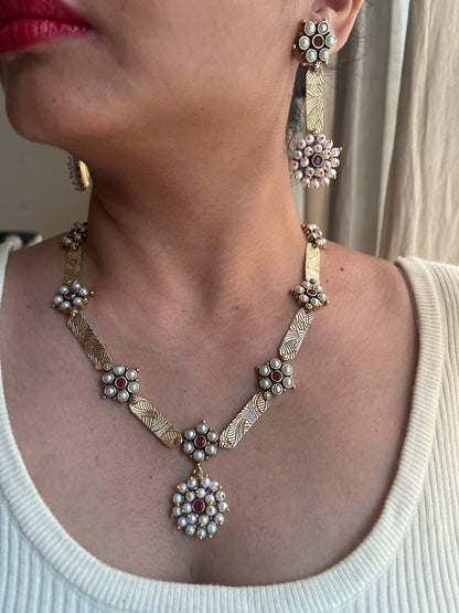 Single layer necklace set Red
