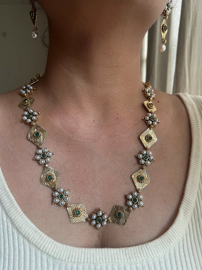Single layer necklace set Green