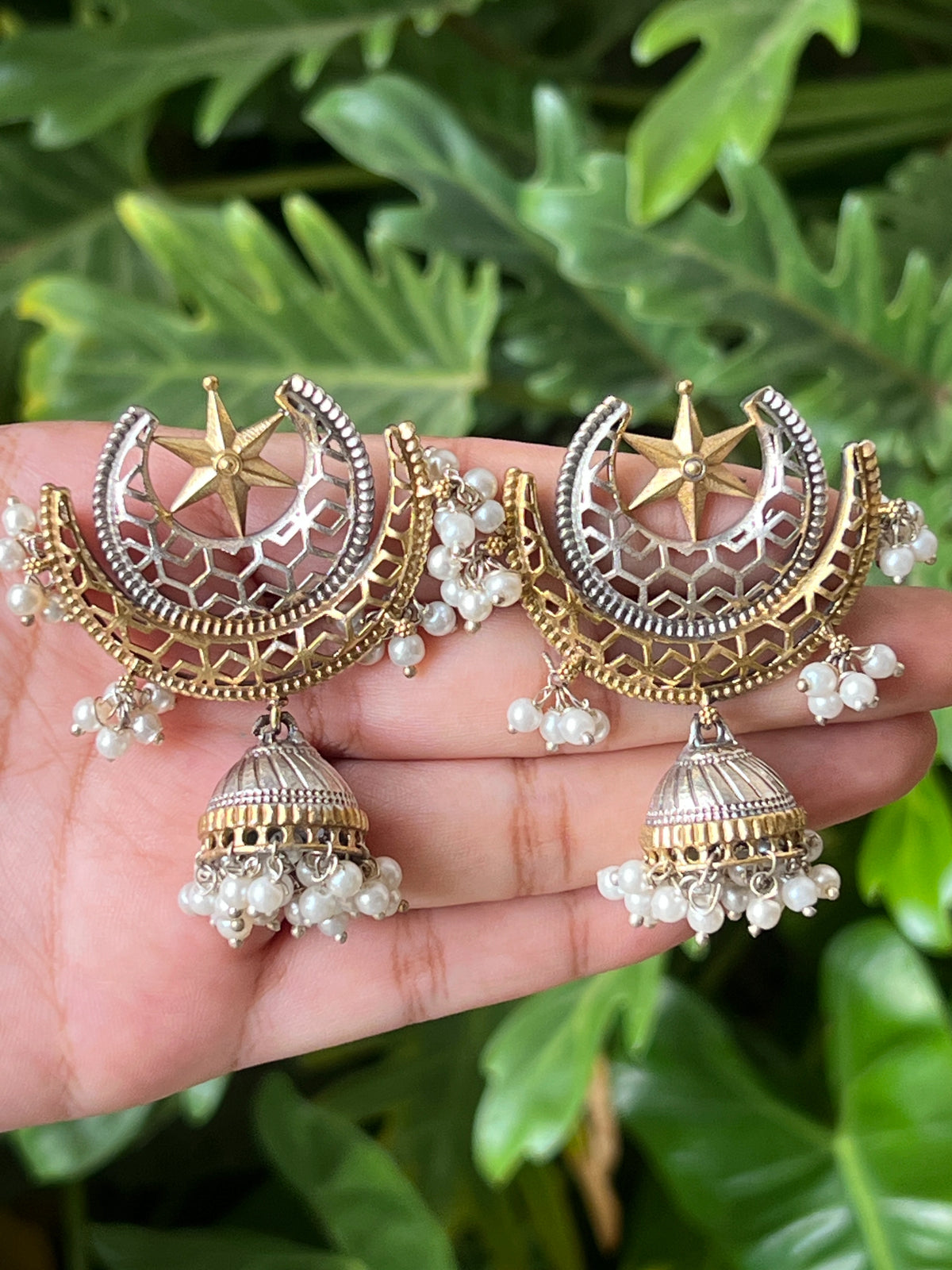 dual tone jhumkas