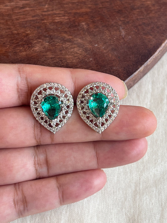 Mint stone studs