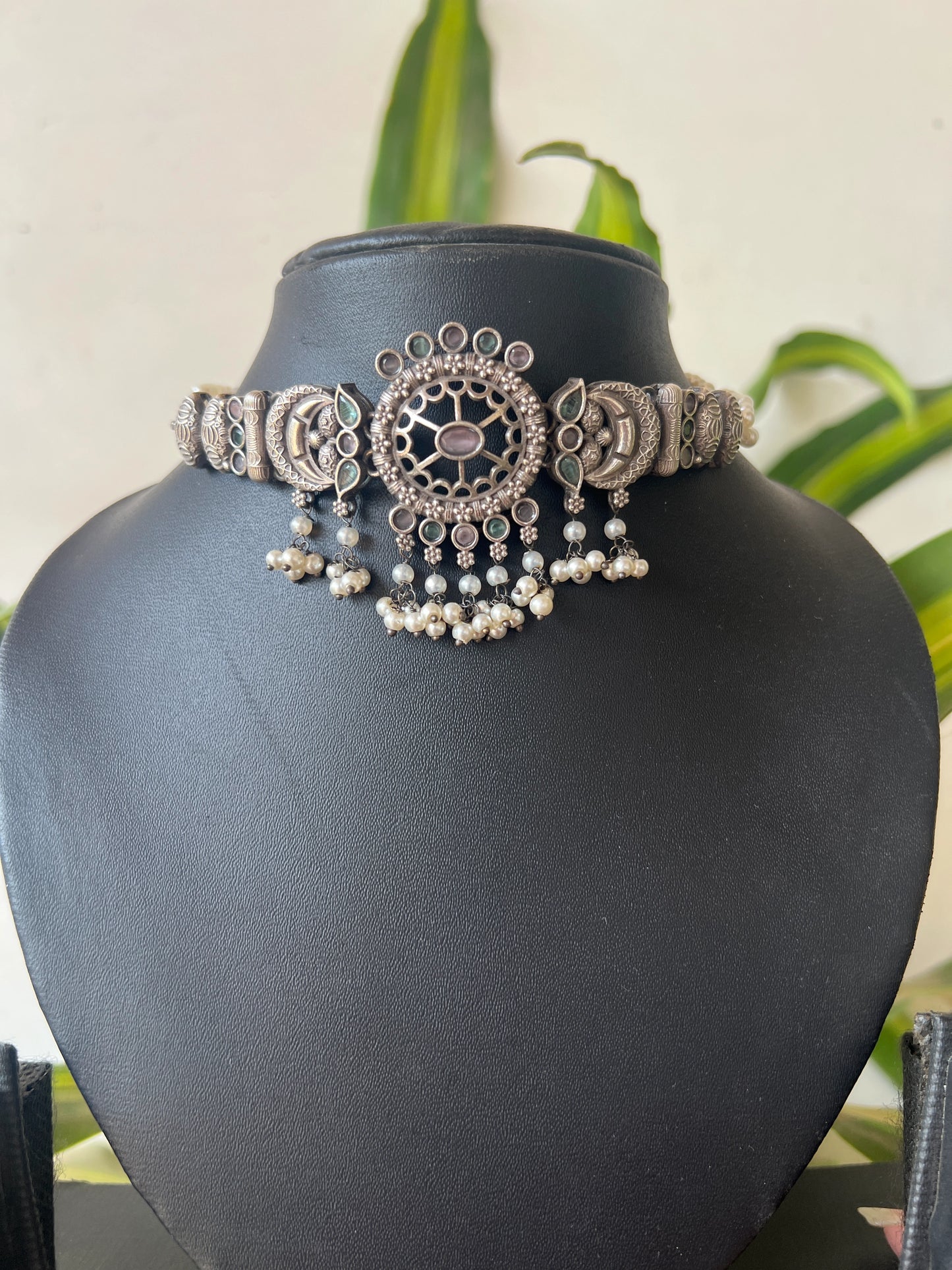 Oxidised choker set