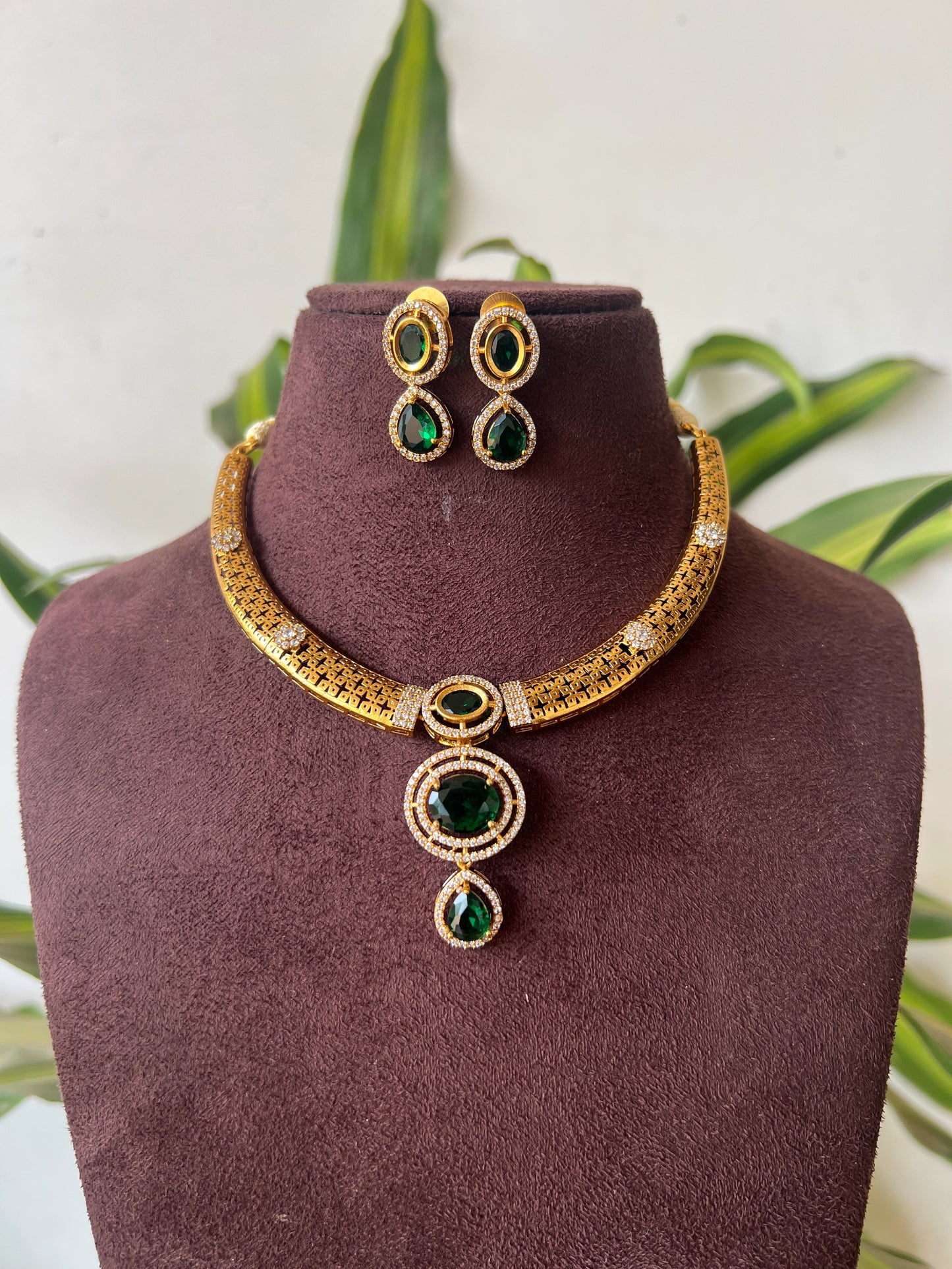 Green Semi hasli set