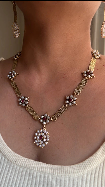 Single layer necklace set Red