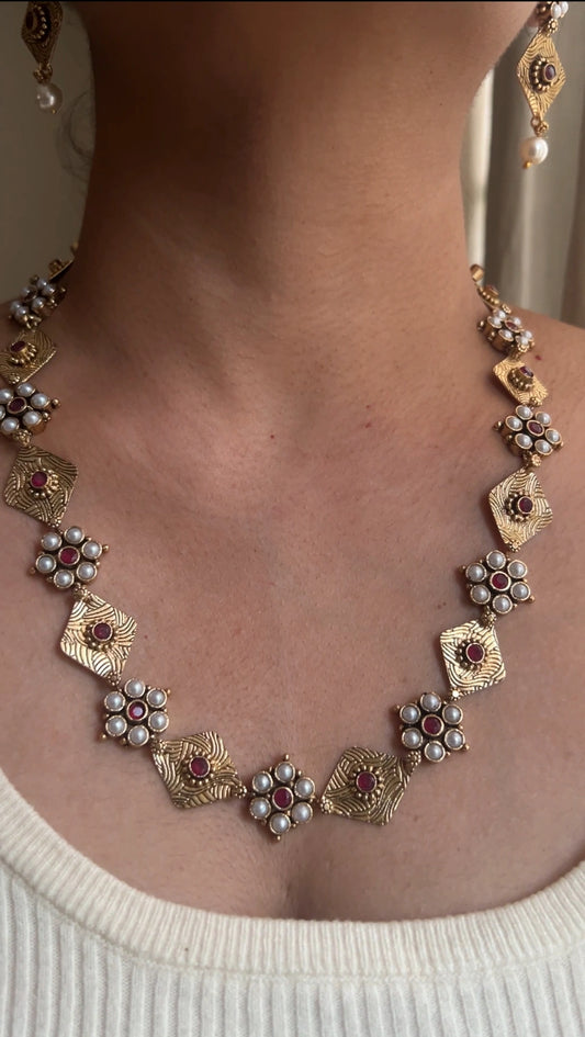 Single layer necklace set Red