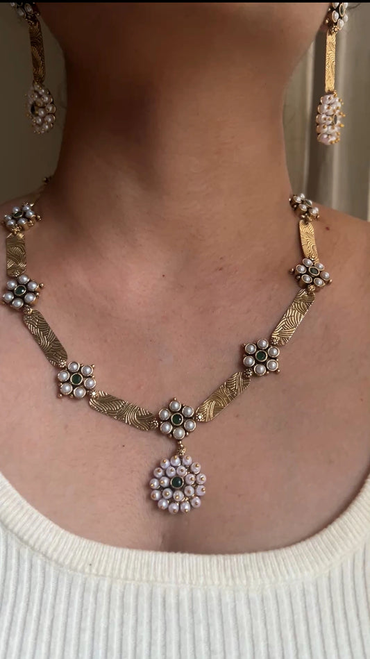 Single layer necklace set Green