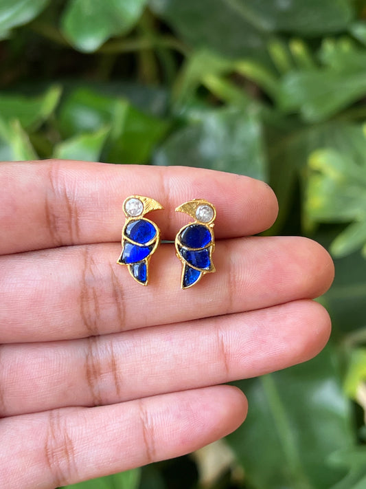 parrot studs (blue&white)