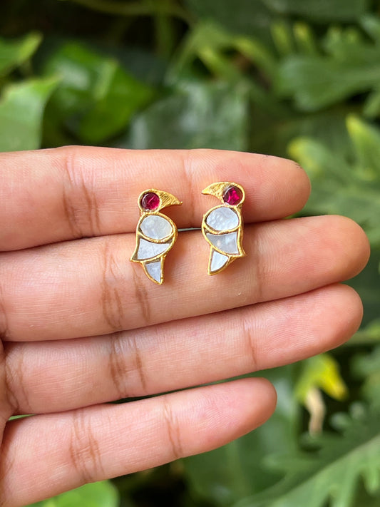parrot studs (mop red)