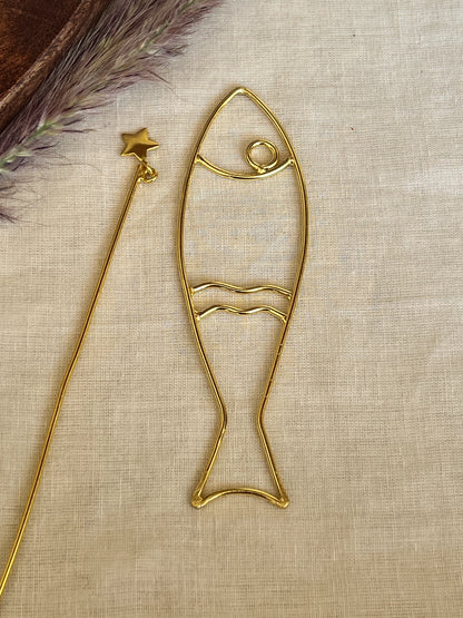 Fish hair clip