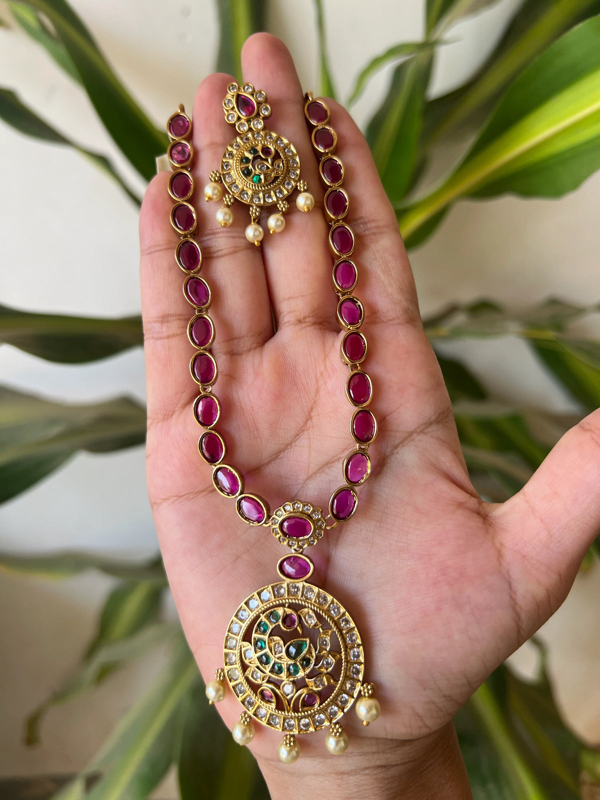 Gold Polish necklace