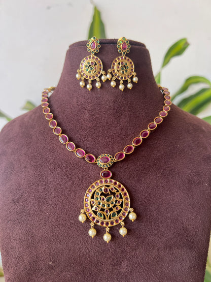 Gold Polish necklace