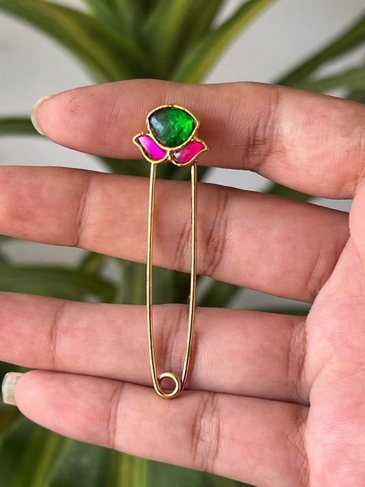 saree pins