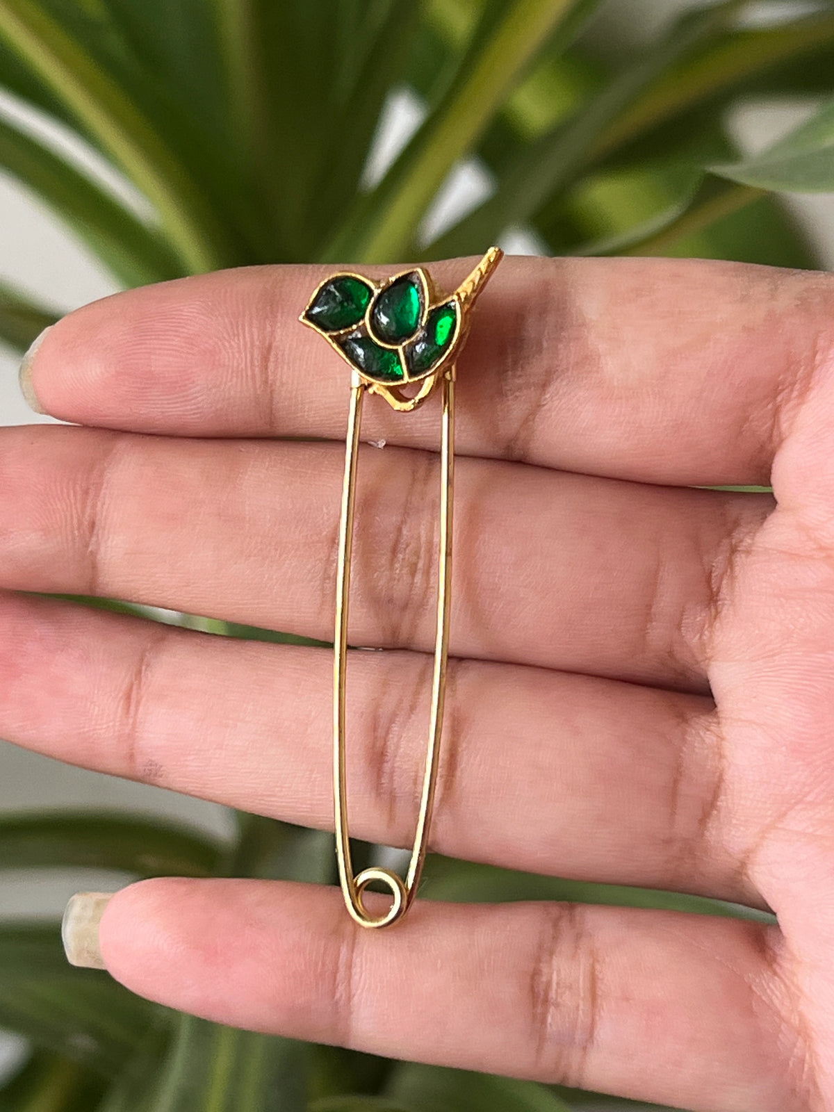 Jadau bird(green) saree pin