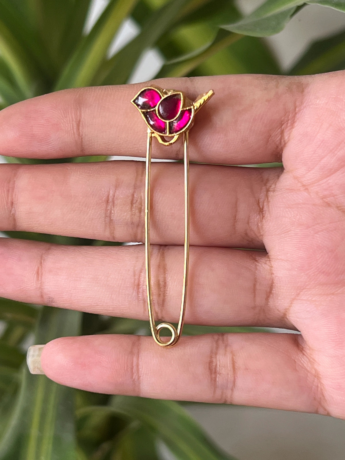 Jadau bird(red) saree pin