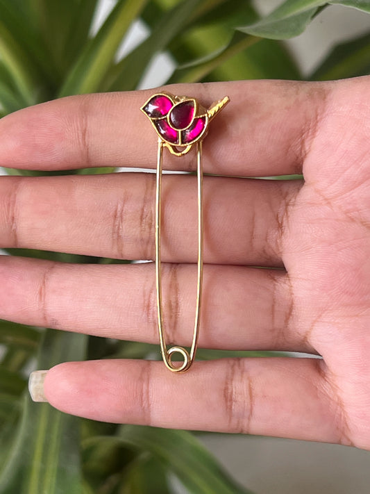 Jadau bird(red) saree pin