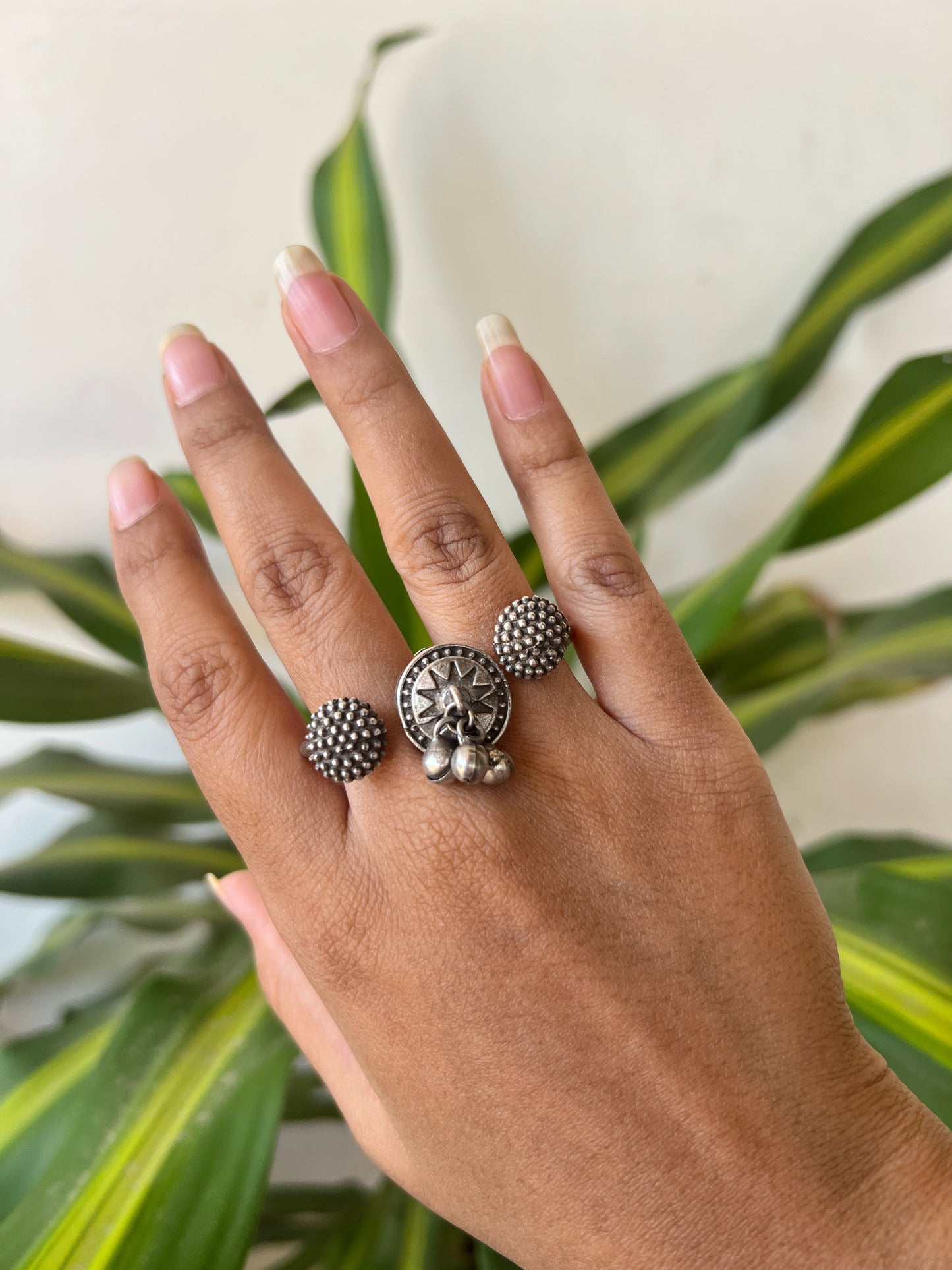 Finger ring