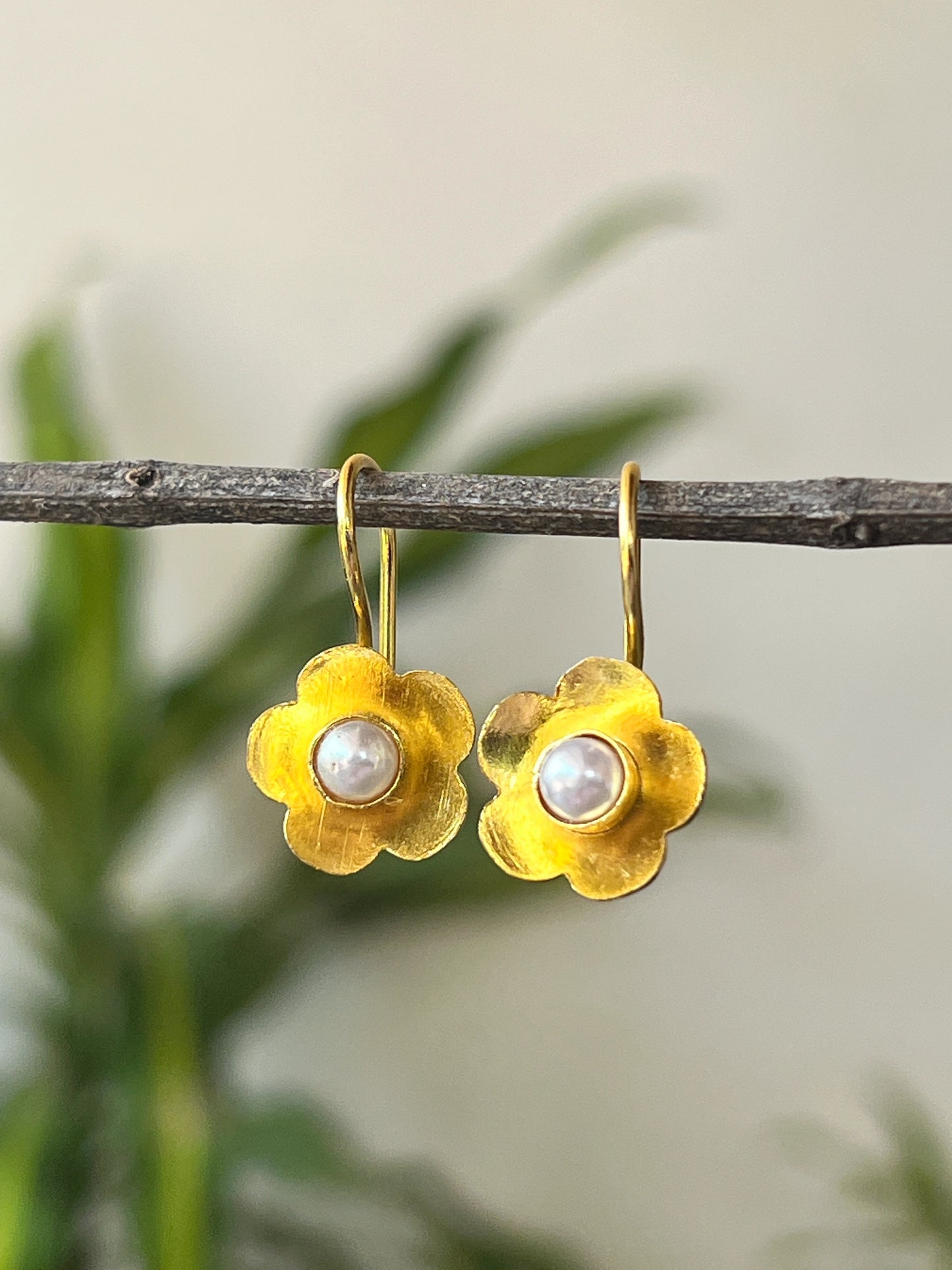 Flower earrings
