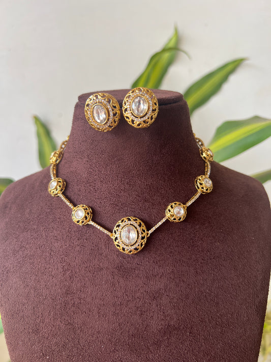 Gold Polish necklace set