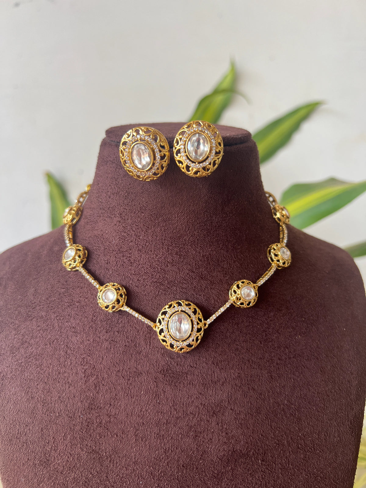Gold Polish necklace