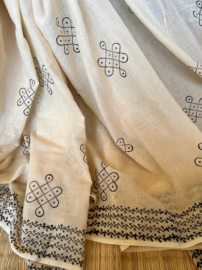 Muggu saree (cream and black)