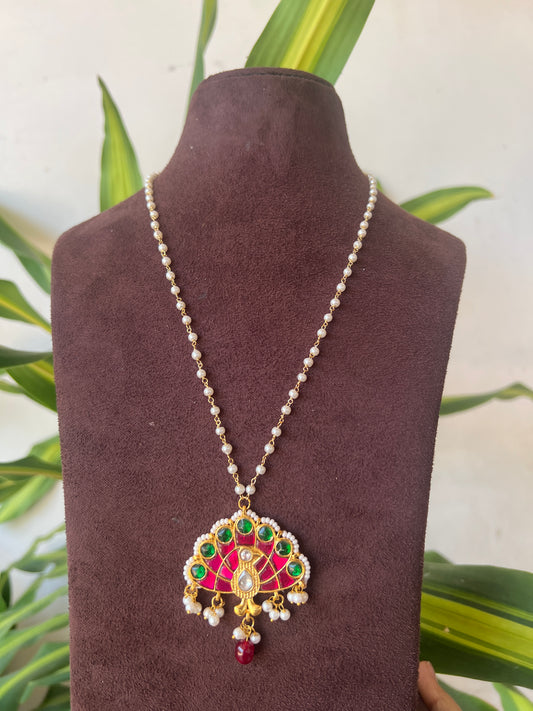Gold Polish necklace