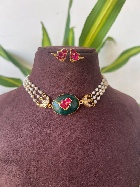 kundhan choker set