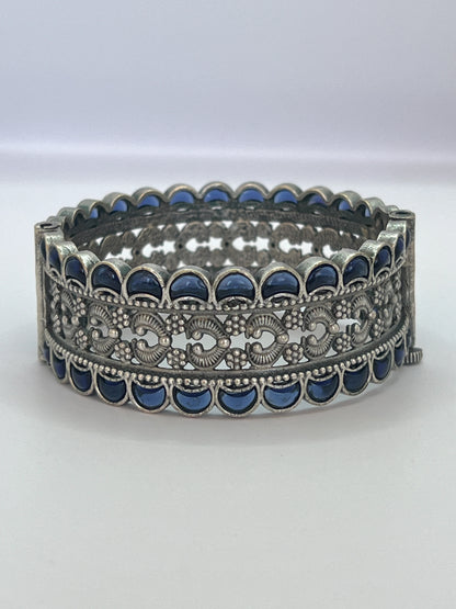Blue stone openable bangle