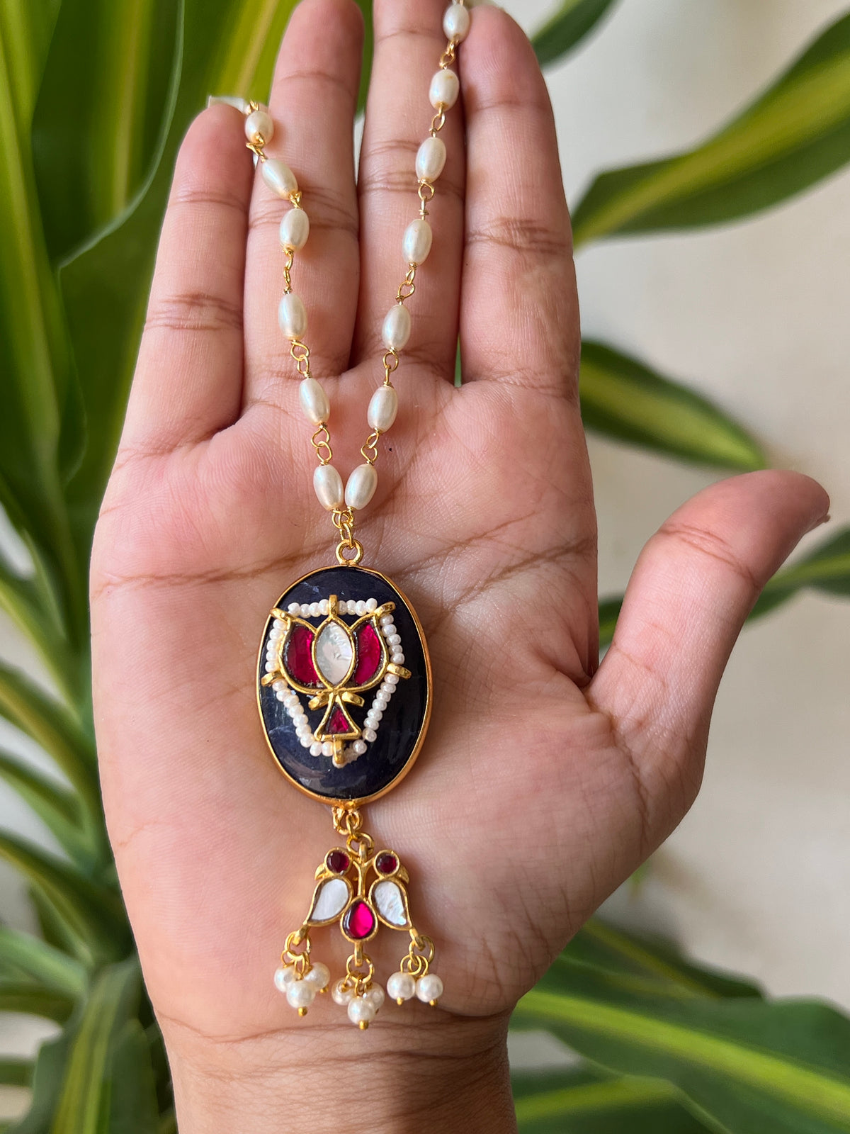 kundhan necklace